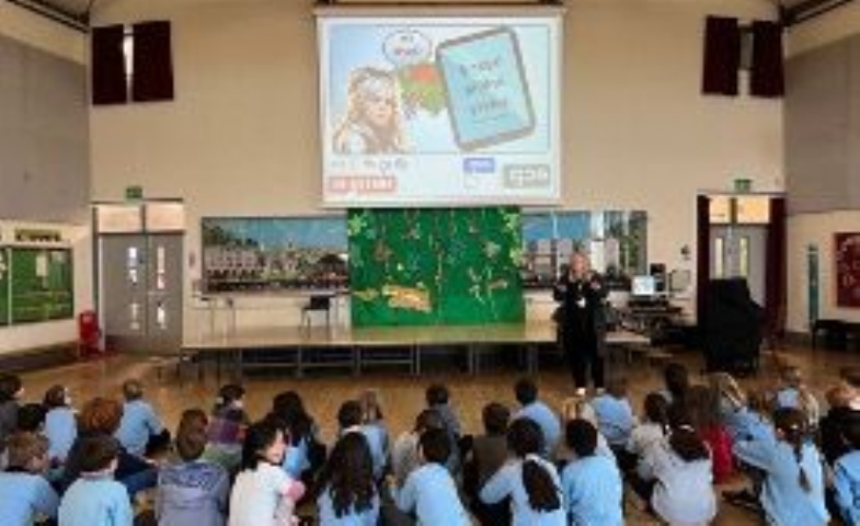 Tetherdown School - Online Safety Workshop - Empowering our Students
